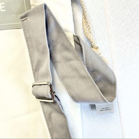 Organizing Essentials Laundry Tote - Picture 7 of 9